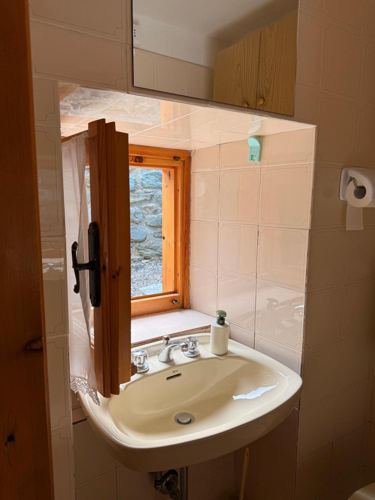 Casa Vacanze Nora Chamois Ngoại thất bức ảnh